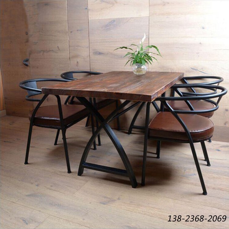 工业风桌子，铁木结合餐桌，餐桌厂家